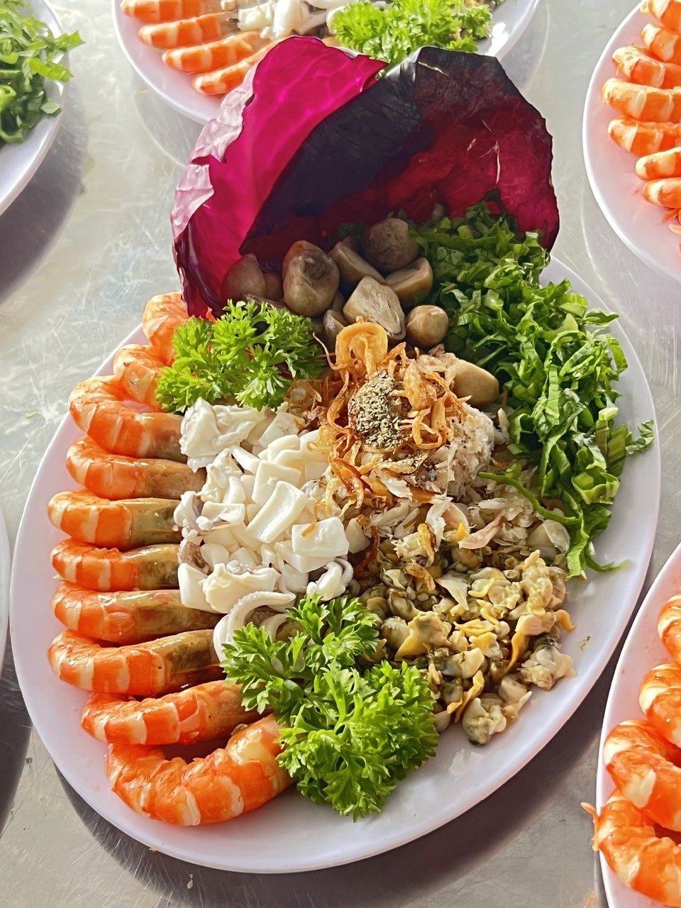 Món khai vị thực tế do đội ngũ Thiện Nga chế biến